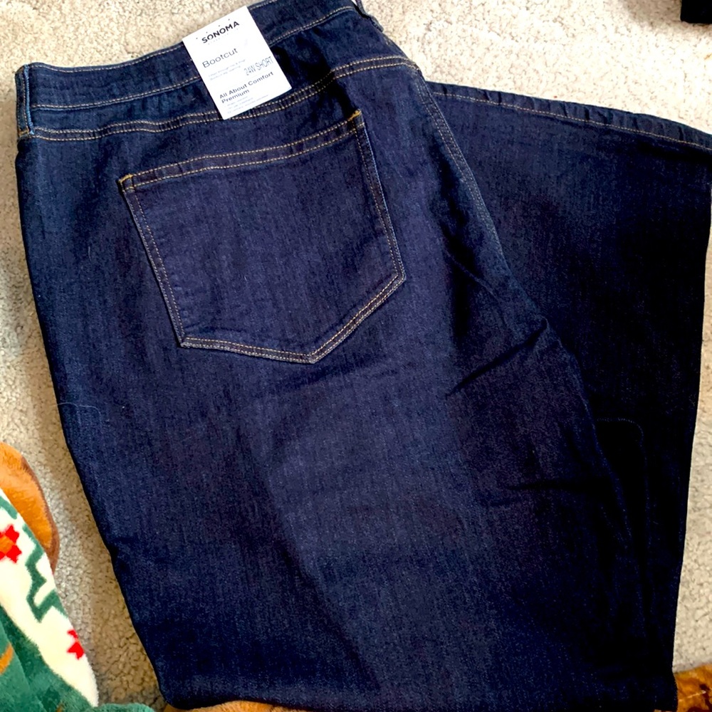 Sonoma jeans. New with tags. Bootcut 24W short